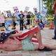 Illustration for article titled Westboro Baptist Got A Warm Welcome When It Protested The OKC Game